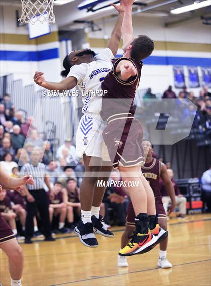 Thumbnail 2 in Irondequoit vs. Mendon (Section V Class1A Semifinal) photogallery.