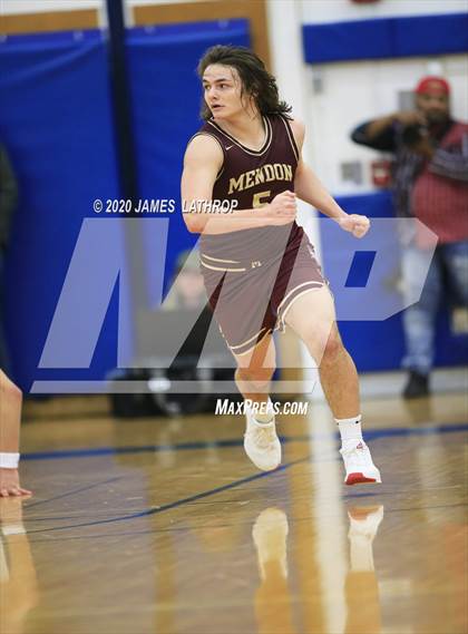 Thumbnail 2 in Irondequoit vs. Mendon (Section V Class1A Semifinal) photogallery.