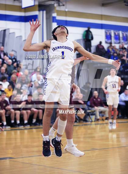 Thumbnail 3 in Irondequoit vs. Mendon (Section V Class1A Semifinal) photogallery.