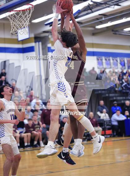 Thumbnail 2 in Irondequoit vs. Mendon (Section V Class1A Semifinal) photogallery.