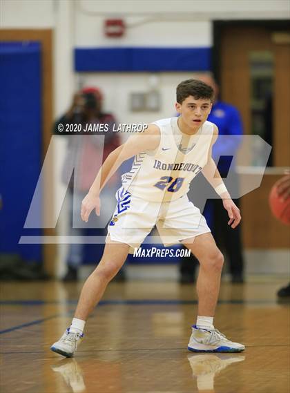 Thumbnail 2 in Irondequoit vs. Mendon (Section V Class1A Semifinal) photogallery.
