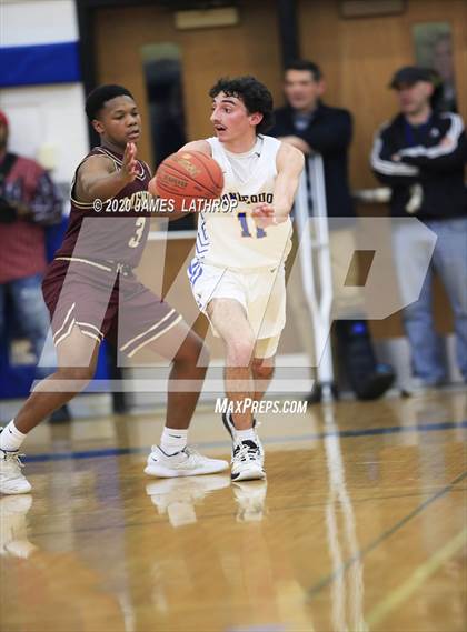 Thumbnail 2 in Irondequoit vs. Mendon (Section V Class1A Semifinal) photogallery.