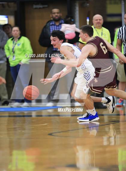 Thumbnail 3 in Irondequoit vs. Mendon (Section V Class1A Semifinal) photogallery.