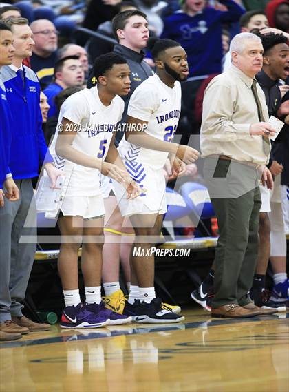 Thumbnail 1 in Irondequoit vs. Mendon (Section V Class1A Semifinal) photogallery.
