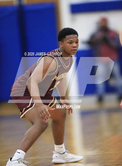 Thumbnail 3 in Irondequoit vs. Mendon (Section V Class1A Semifinal) photogallery.