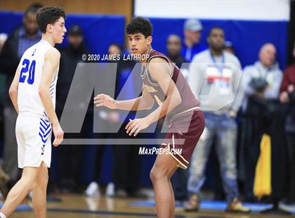 Thumbnail 1 in Irondequoit vs. Mendon (Section V Class1A Semifinal) photogallery.