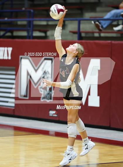 Thumbnail 3 in Campbellsville @ Marion County photogallery.