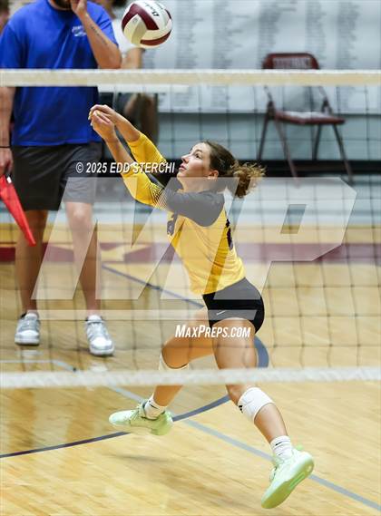 Thumbnail 3 in Campbellsville @ Marion County photogallery.