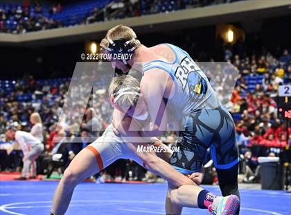 Thumbnail 1 in UIL State Championships - 5A 145lb Final photogallery.