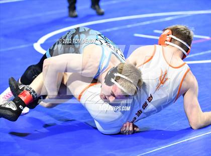 Thumbnail 2 in UIL State Championships - 5A 145lb Final photogallery.