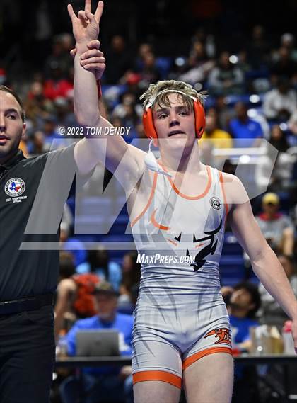 Thumbnail 1 in UIL State Championships - 5A 145lb Final photogallery.