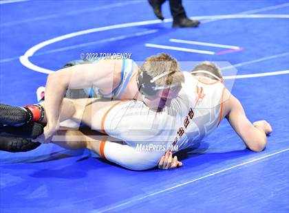 Thumbnail 3 in UIL State Championships - 5A 145lb Final photogallery.