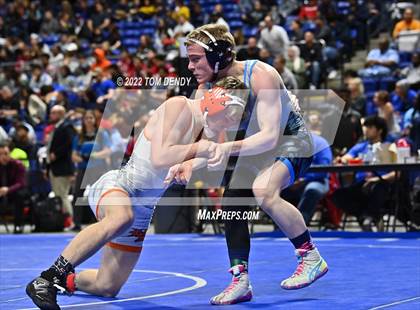 Thumbnail 3 in UIL State Championships - 5A 145lb Final photogallery.