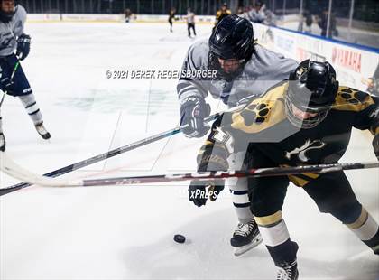 Thumbnail 1 in Battle Mountain vs Crested Butte (CHSAA 4A Final) photogallery.