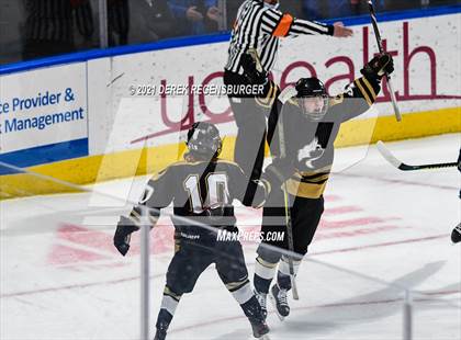 Thumbnail 3 in Battle Mountain vs Crested Butte (CHSAA 4A Final) photogallery.