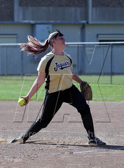 Thumbnail 3 in Sacramento vs Bethel (CIF SJS D2 playoff) photogallery.