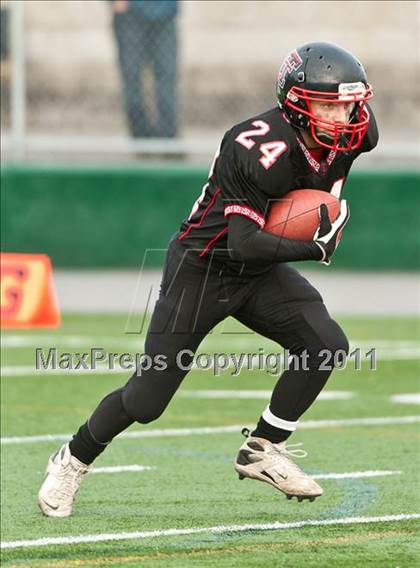 Thumbnail 1 in Tolman vs. Woonsocket (RIIL Division 2 Final) photogallery.