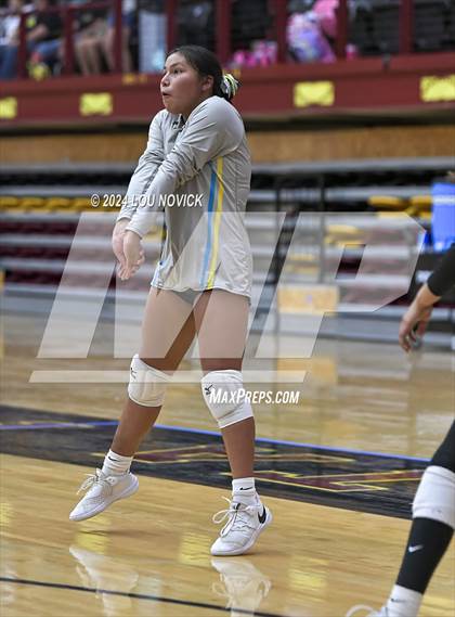 Thumbnail 3 in Estancia vs Navajo Prep photogallery.