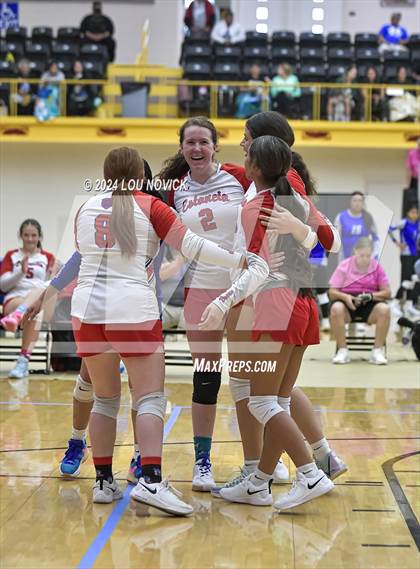 Thumbnail 2 in Estancia vs Navajo Prep photogallery.