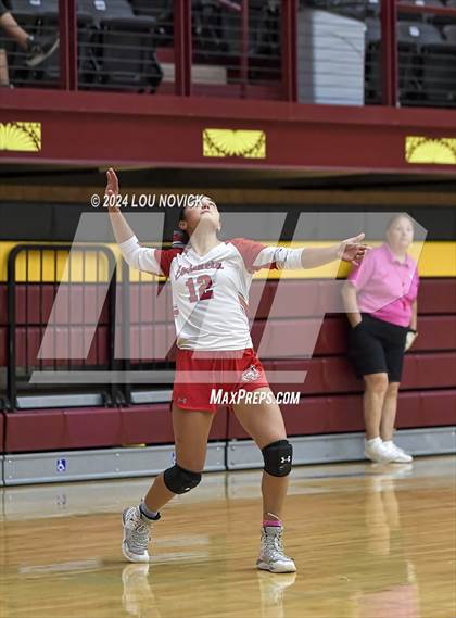 Thumbnail 1 in Estancia vs Navajo Prep photogallery.