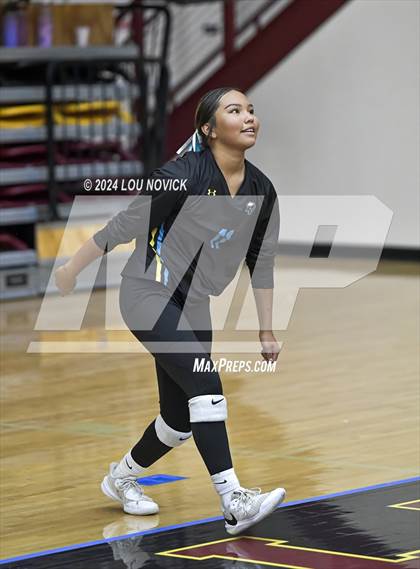 Thumbnail 1 in Estancia vs Navajo Prep photogallery.