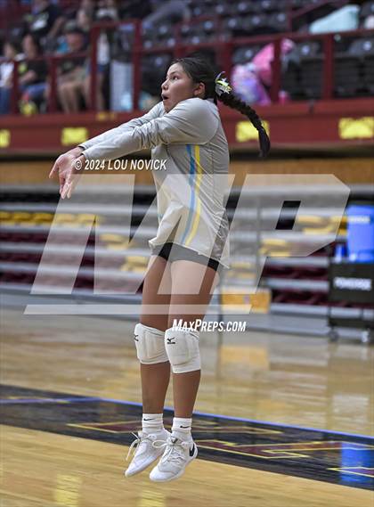 Thumbnail 3 in Estancia vs Navajo Prep photogallery.
