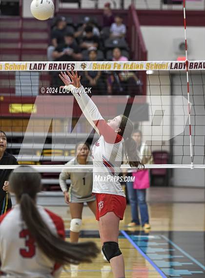 Thumbnail 2 in Estancia vs Navajo Prep photogallery.