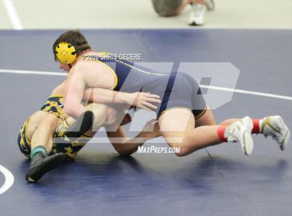 Thumbnail 2 in Section 5 Supersectionals (Division 1 Finals) photogallery.