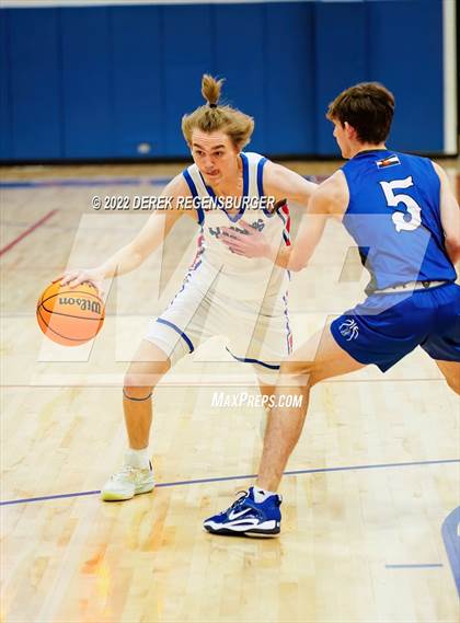 Thumbnail 2 in Centaurus vs Broomfield (Boulder Valley Invitational) photogallery.