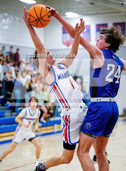 Thumbnail 3 in Centaurus vs Broomfield (Boulder Valley Invitational) photogallery.