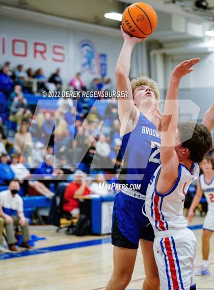 Thumbnail 3 in Centaurus vs Broomfield (Boulder Valley Invitational) photogallery.