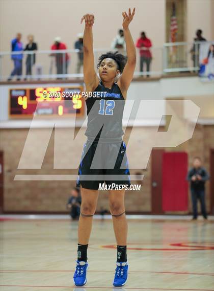 Thumbnail 3 in Windward @ La Jolla Country Day (CIF Open Division Regional Championship) photogallery.