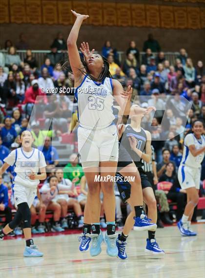 Thumbnail 1 in Windward @ La Jolla Country Day (CIF Open Division Regional Championship) photogallery.