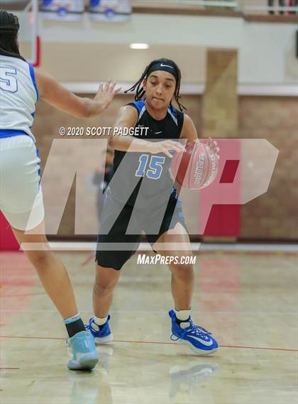 Thumbnail 3 in Windward @ La Jolla Country Day (CIF Open Division Regional Championship) photogallery.