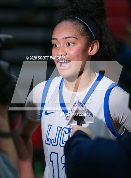 Thumbnail 1 in Windward @ La Jolla Country Day (CIF Open Division Regional Championship) photogallery.