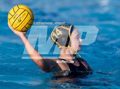 Thumbnail 2 in Sunny Hills vs La Serna (Troy Varsity Winter Classic II) photogallery.