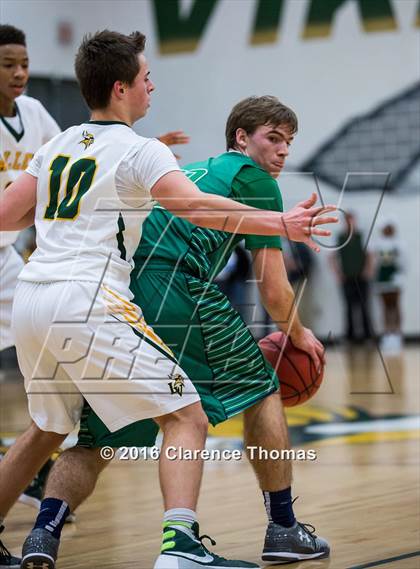 Thumbnail 2 in Woodgrove @ Loudoun Valley photogallery.