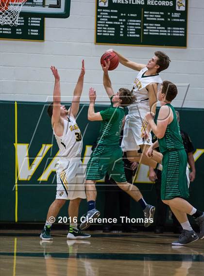 Thumbnail 2 in Woodgrove @ Loudoun Valley photogallery.