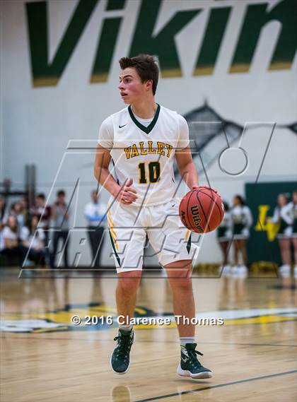 Thumbnail 3 in Woodgrove @ Loudoun Valley photogallery.