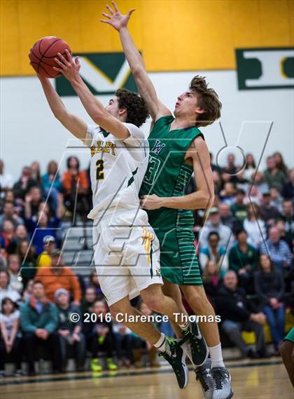 Thumbnail 2 in Woodgrove @ Loudoun Valley photogallery.