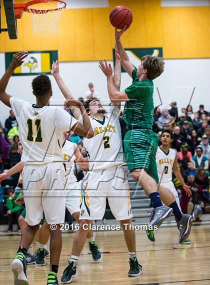 Thumbnail 1 in Woodgrove @ Loudoun Valley photogallery.