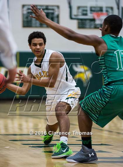 Thumbnail 3 in Woodgrove @ Loudoun Valley photogallery.