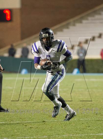 Thumbnail 2 in New Bern vs. Porter Ridge (NCHSAA 4A Final) photogallery.