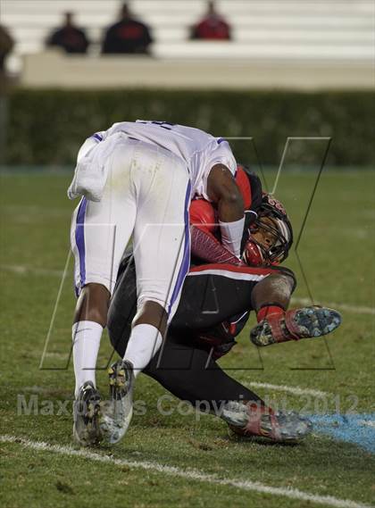 Thumbnail 2 in New Bern vs. Porter Ridge (NCHSAA 4A Final) photogallery.