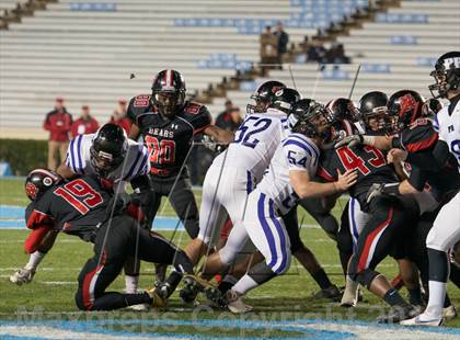 Thumbnail 1 in New Bern vs. Porter Ridge (NCHSAA 4A Final) photogallery.