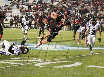 Thumbnail 3 in New Bern vs. Porter Ridge (NCHSAA 4A Final) photogallery.