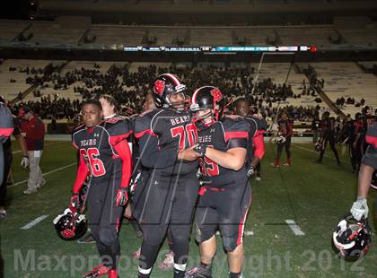 Thumbnail 2 in New Bern vs. Porter Ridge (NCHSAA 4A Final) photogallery.