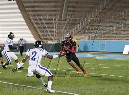Thumbnail 3 in New Bern vs. Porter Ridge (NCHSAA 4A Final) photogallery.