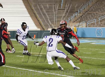 Thumbnail 1 in New Bern vs. Porter Ridge (NCHSAA 4A Final) photogallery.