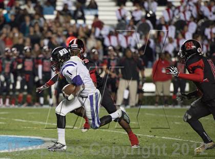 Thumbnail 1 in New Bern vs. Porter Ridge (NCHSAA 4A Final) photogallery.